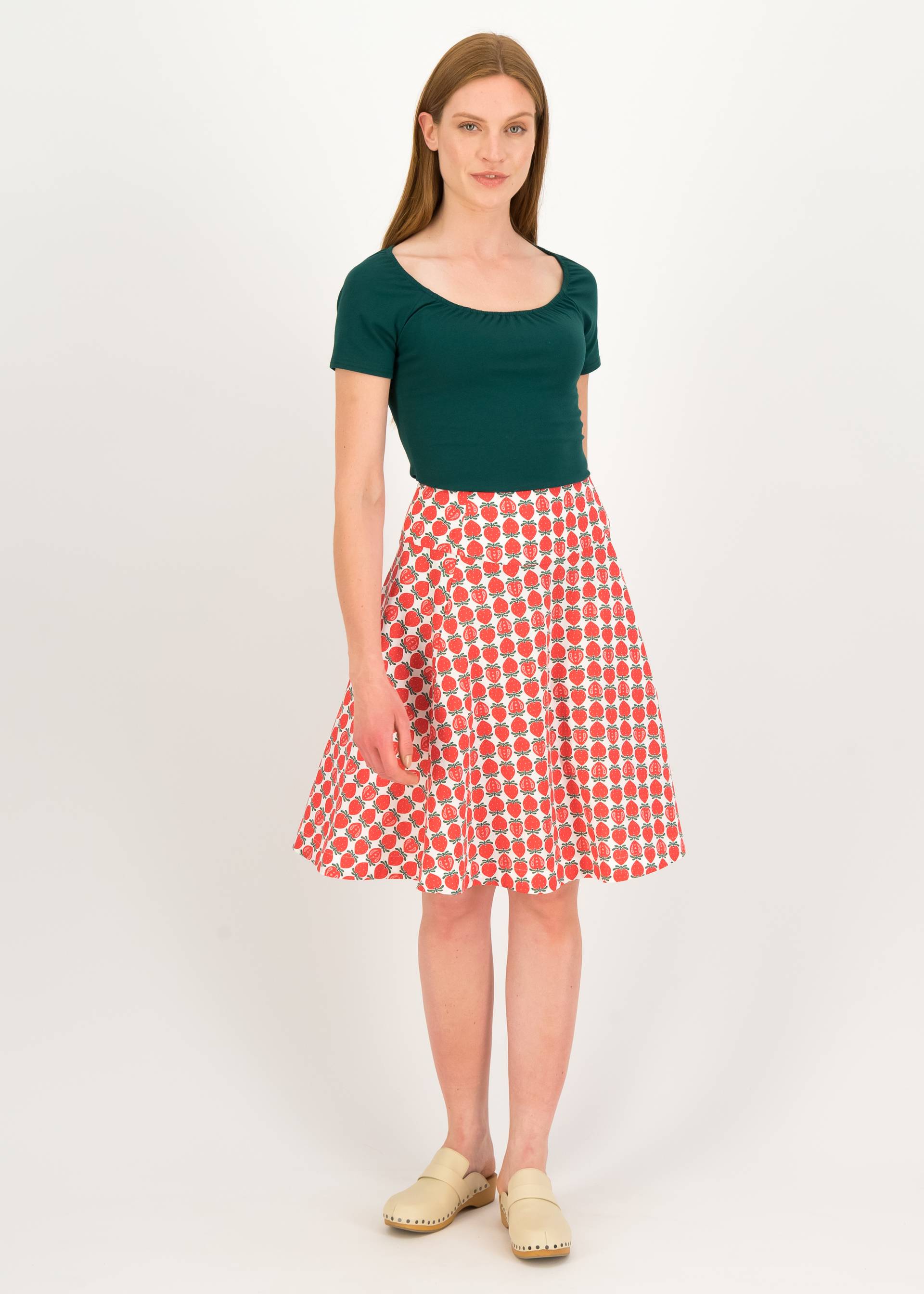 Sommerrock Romance Rules the World, grannies fresh strawberry cake, R&ouml;cke, Wei&szlig;