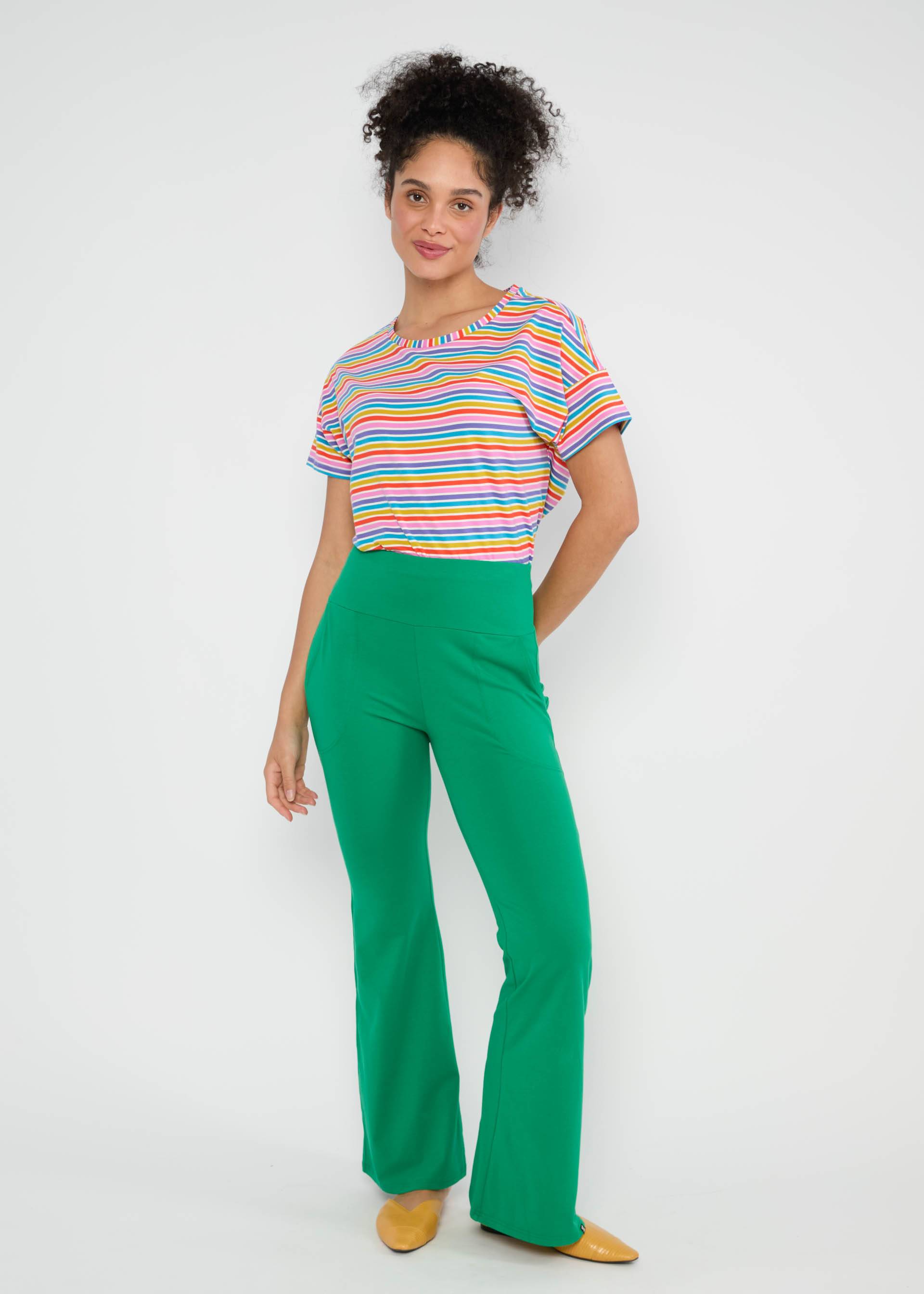 Sommerhose Logo Easy Flared, little mantis green, Hosen, Grün